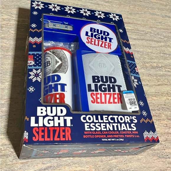 NIB Budweiser Bud Light Seltzer Collector’s Essentials gift set - Picture 1 of 8